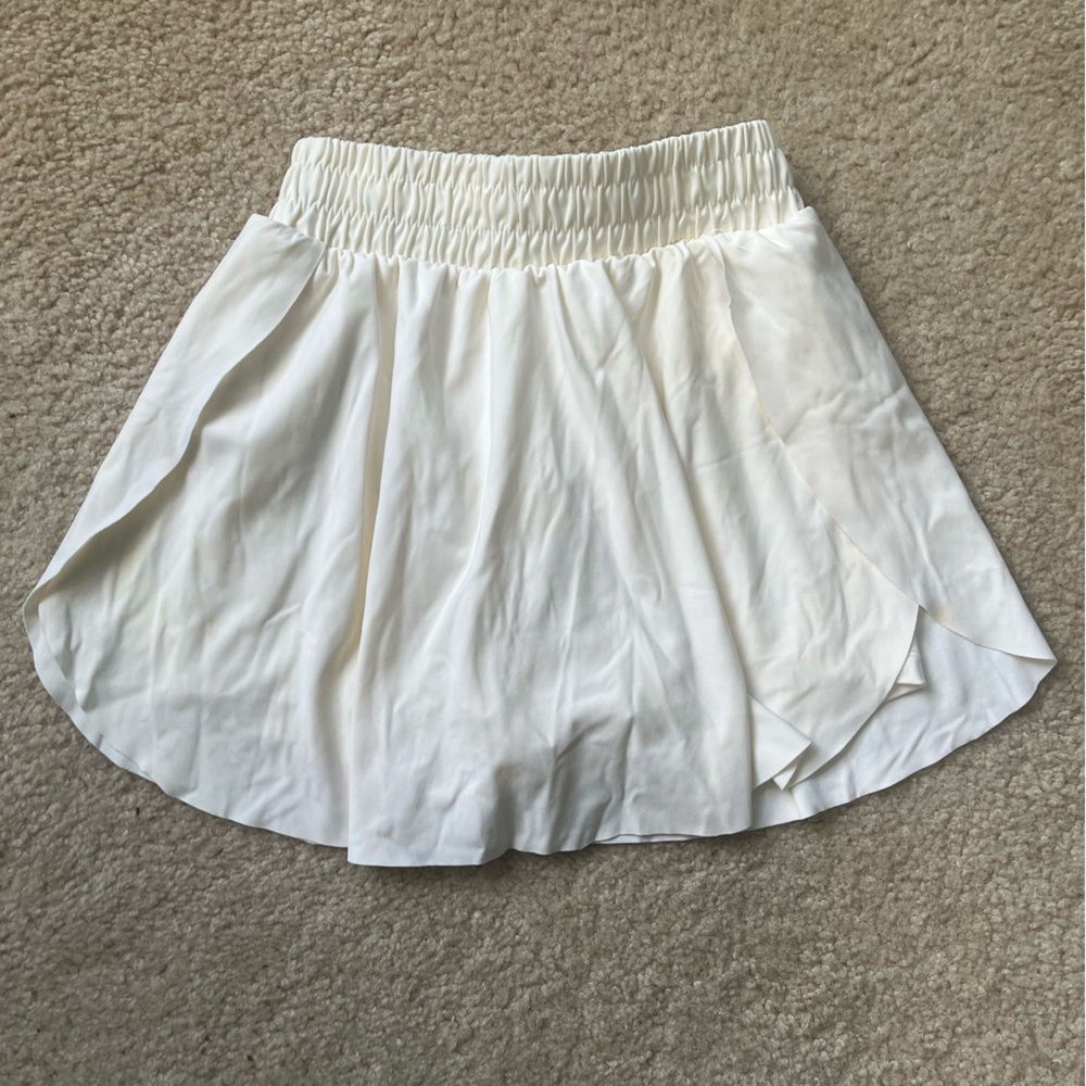Chic White Skater Skirt